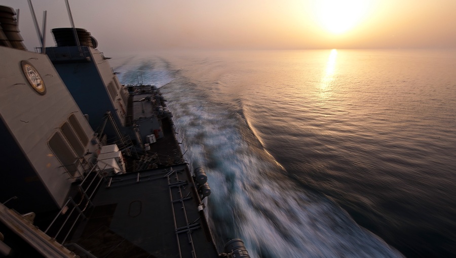 US Navy warned to steer clear of Strait of Hormuz by Iranian naval commander